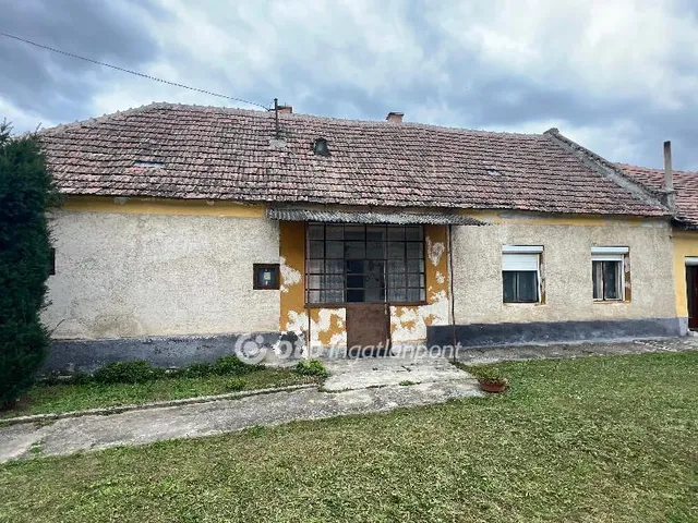 Eladó ház Csót 104 nm