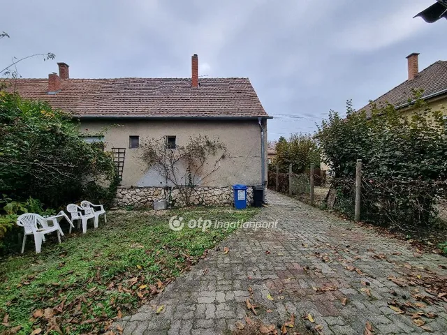 Eladó ház Pápa 76 nm