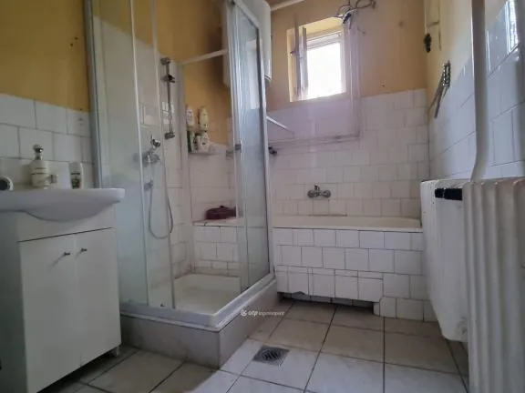 Eladó ház Pápa 76 nm