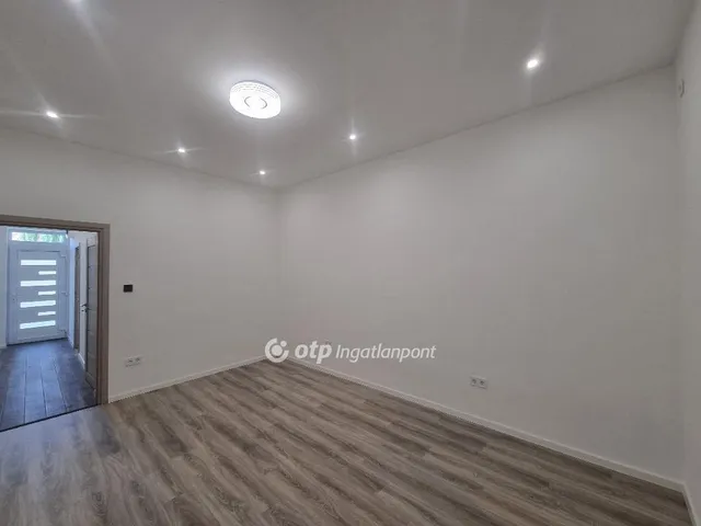 Eladó lakás Pápa 31 nm