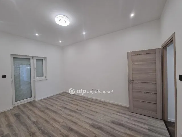 Eladó lakás Pápa 31 nm