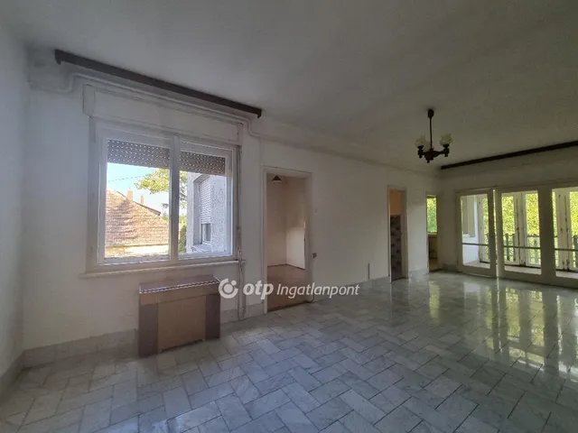 Eladó ház Pápa 237 nm
