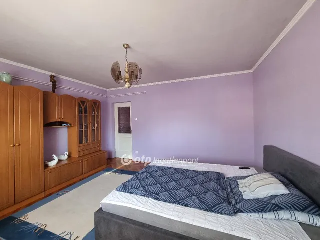 Eladó ház Pápa 246 nm