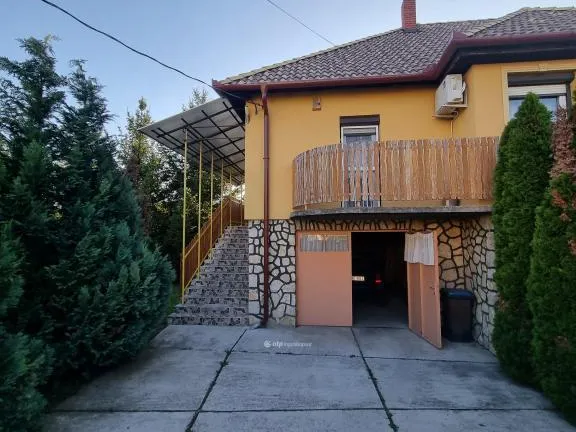 Eladó ház Pápa 246 nm