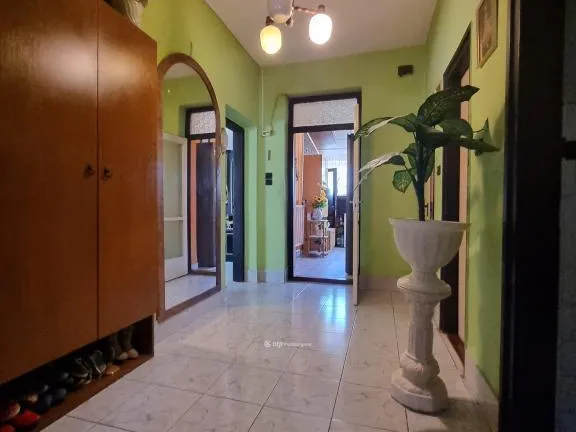 Eladó ház Pápa, Tókert 93 nm