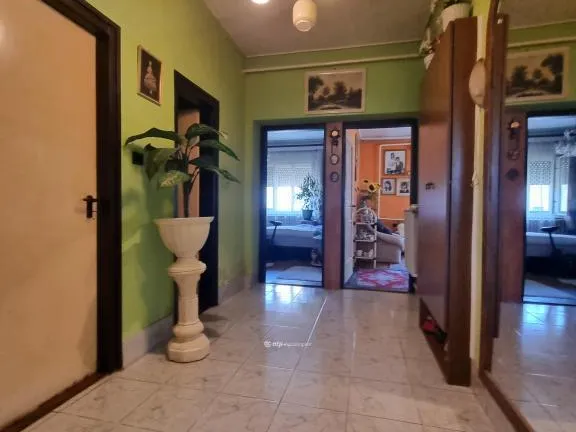 Eladó ház Pápa, Tókert 93 nm