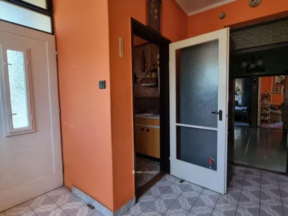 Eladó ház Pápa, Tókert 93 nm