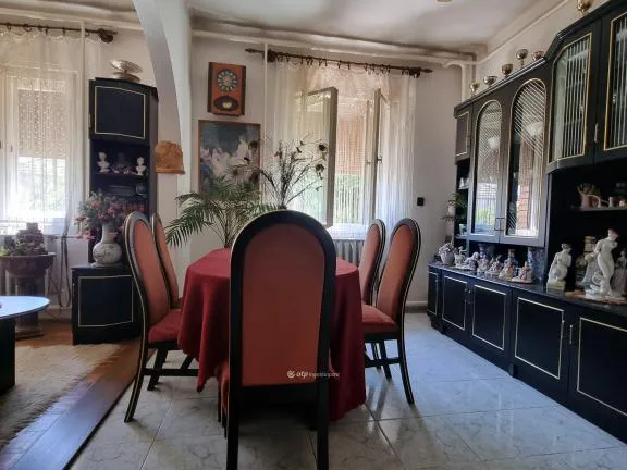 Eladó ház Pápa, Tókert 93 nm