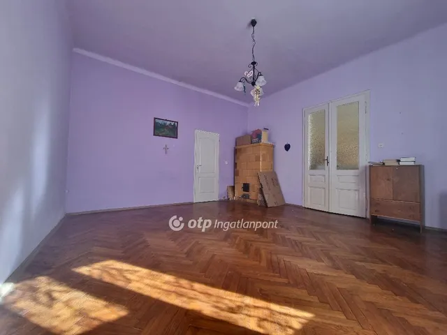 Eladó lakás Pápa 75 nm