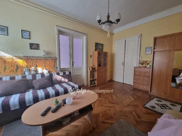 Eladó lakás Pápa 75 nm