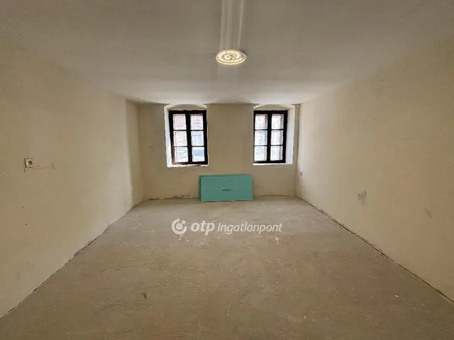 Eladó ház Pápa 77 nm