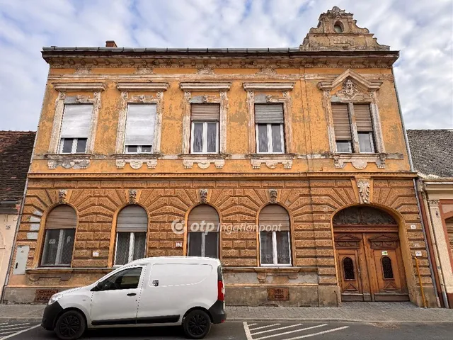 Eladó lakás Pápa 127 nm