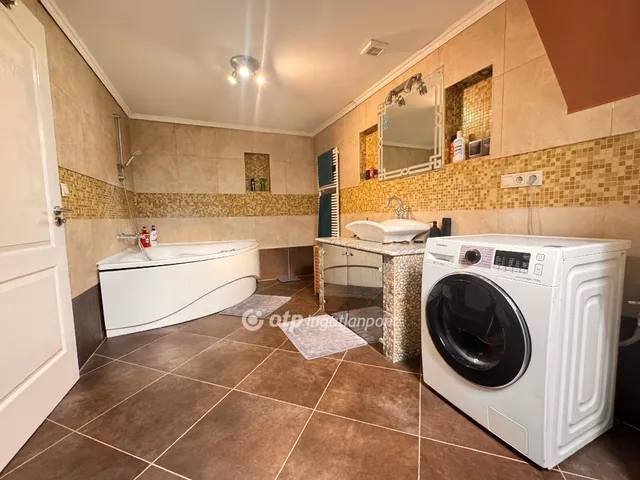 Eladó lakás Pápa 127 nm