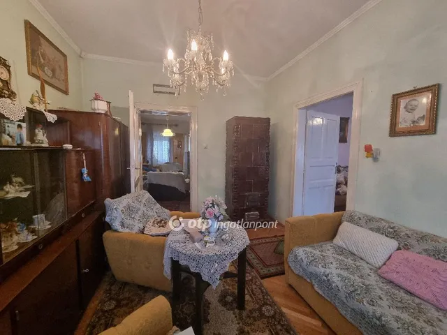 Eladó ház Pápa, Tókert 64 nm