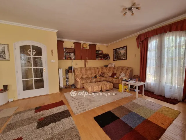 Eladó ház Pápa 209 nm