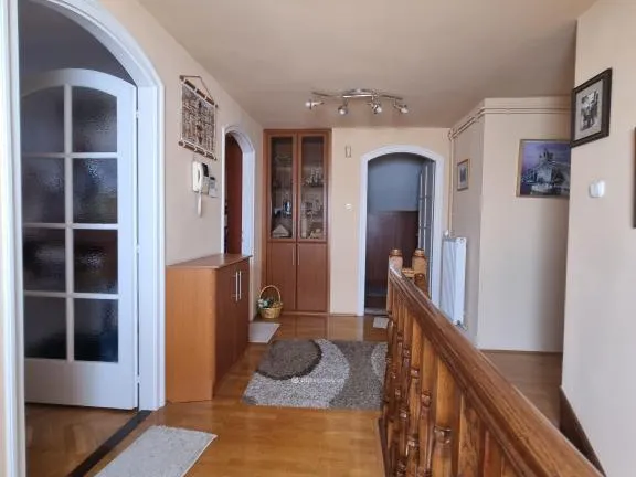 Eladó ház Pápa 209 nm