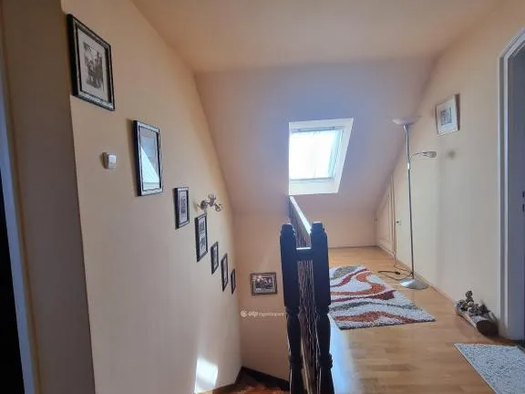 Eladó ház Pápa 209 nm