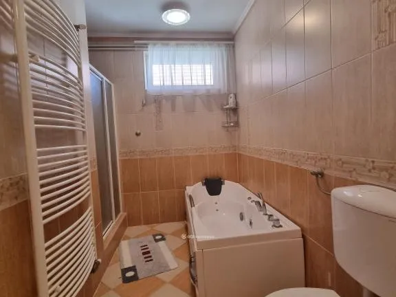 Eladó ház Pápa 209 nm