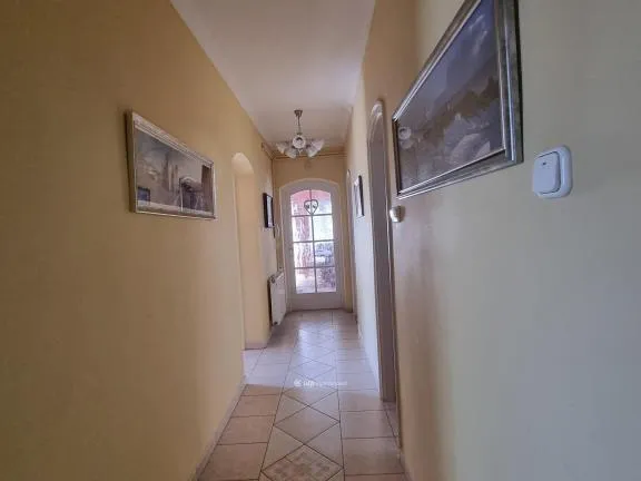 Eladó ház Pápa 209 nm