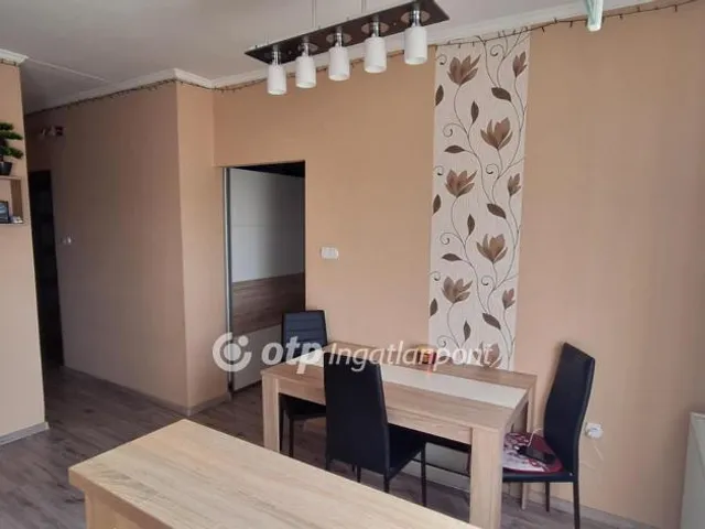 Eladó lakás Pápa 58 nm