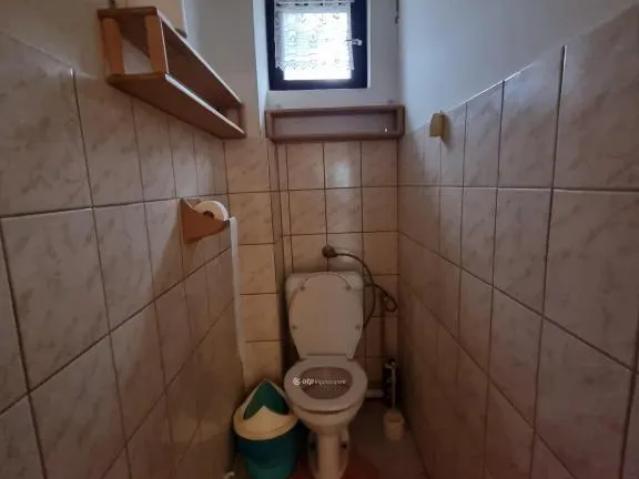 Eladó ház Egyházaskesző 174 nm