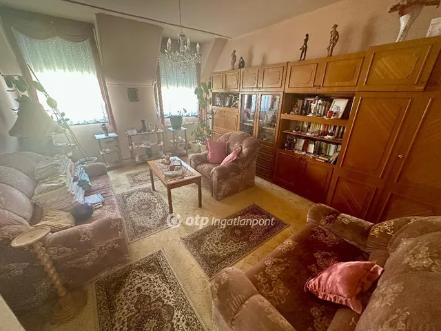 Eladó lakás Pápa 54 nm