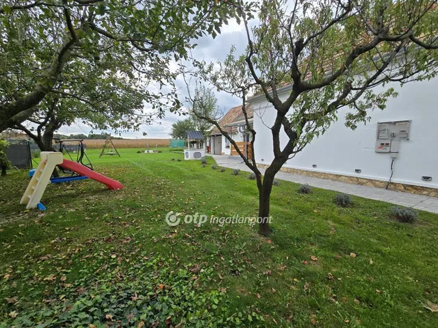 Eladó ház Bakonyság 91 nm