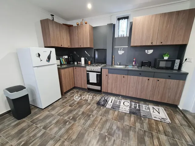 Eladó ház Bakonyság 91 nm