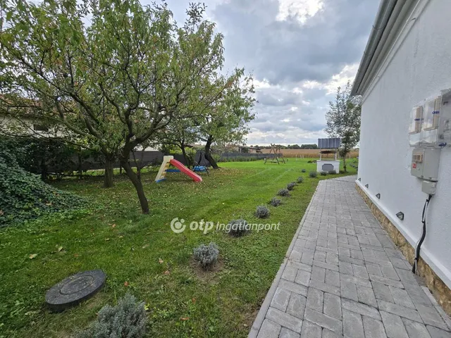 Eladó ház Bakonyság 91 nm