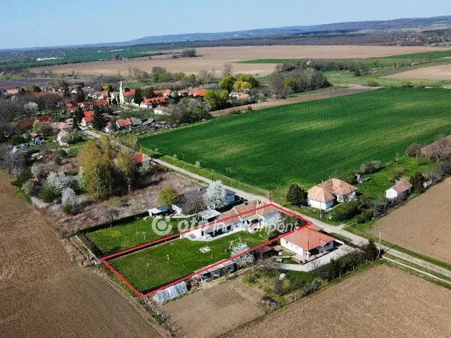 Eladó ház Bakonyság 91 nm