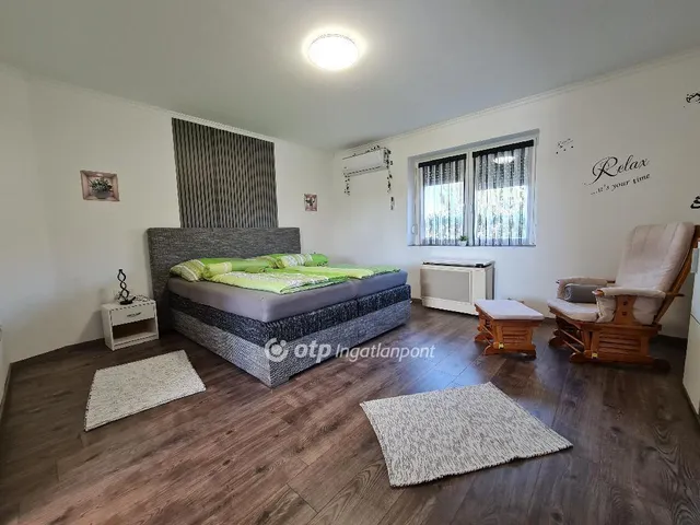 Eladó ház Bakonyság 91 nm