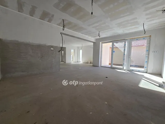 Eladó ház Pápa 140 nm