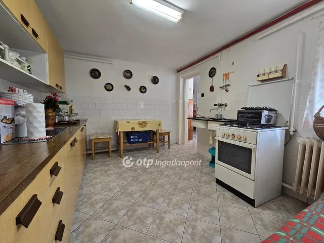 Eladó ház Pápa 170 nm