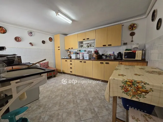 Eladó ház Pápa 170 nm