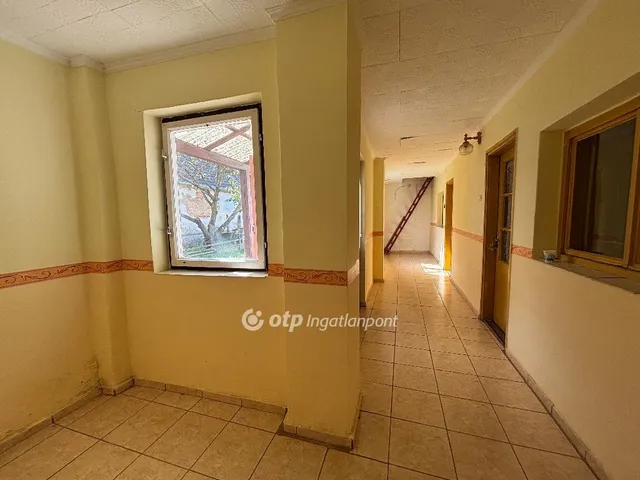 Eladó ház Bakonyság 97 nm