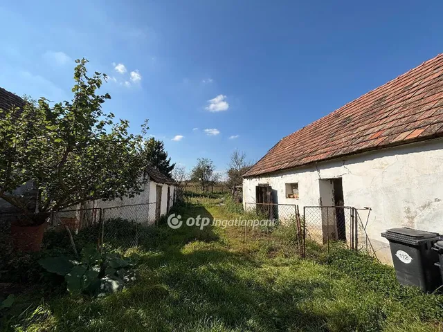 Eladó ház Bakonyság 97 nm