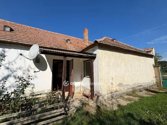 Eladó ház Bakonyság 97 nm