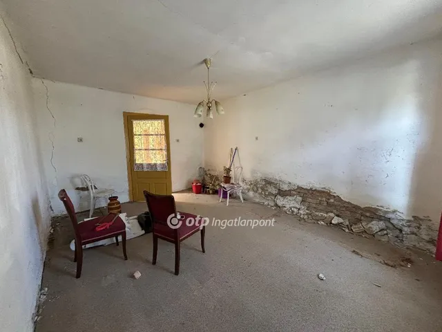 Eladó ház Bakonyság 97 nm