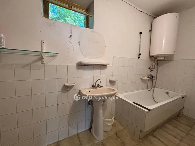 Eladó ház Bakonyság 97 nm