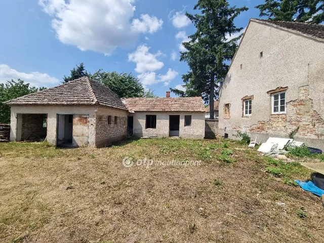 Eladó ház Dabrony 142 nm