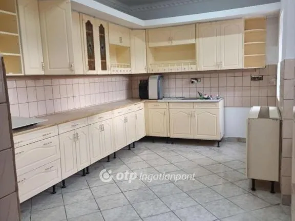 Eladó ház Dabrony 142 nm