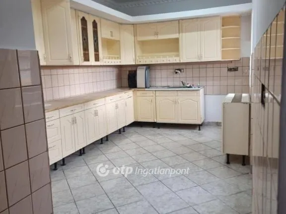 Eladó ház Dabrony 142 nm