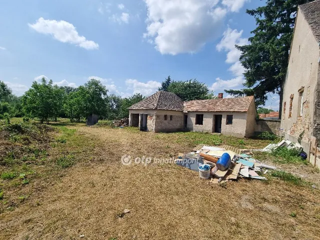 Eladó ház Dabrony 142 nm