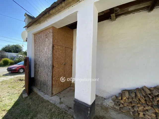 Eladó ház Bakonyszücs 77 nm