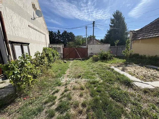 Eladó ház Homokbödöge 102 nm