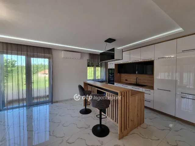 Eladó ház Döbrönte 183 nm