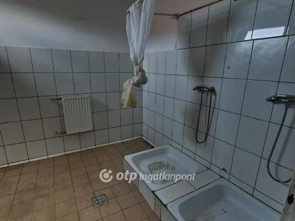 Eladó ház Pápa 450 nm