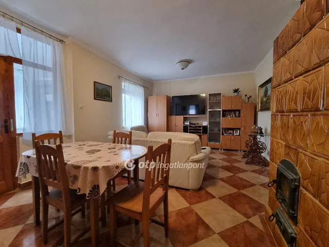 Eladó ház Nemesszalók 200 nm