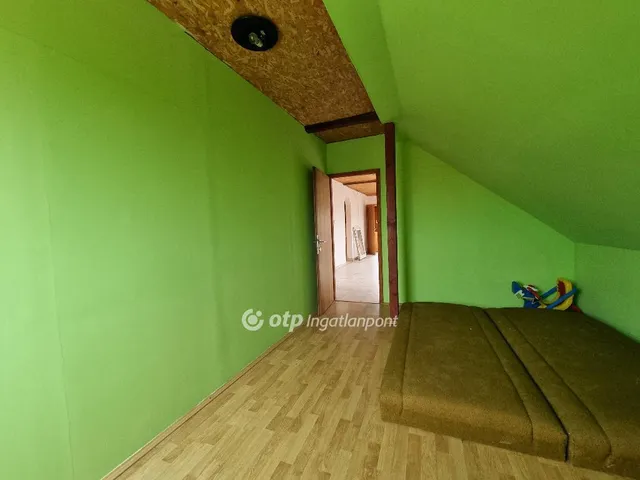 Eladó ház Iszkáz 190 nm