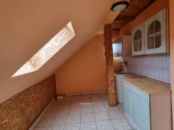 Eladó ház Iszkáz 190 nm